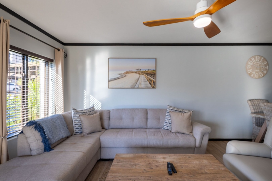 3 Bedroom Property for Sale in Santini Village Western Cape